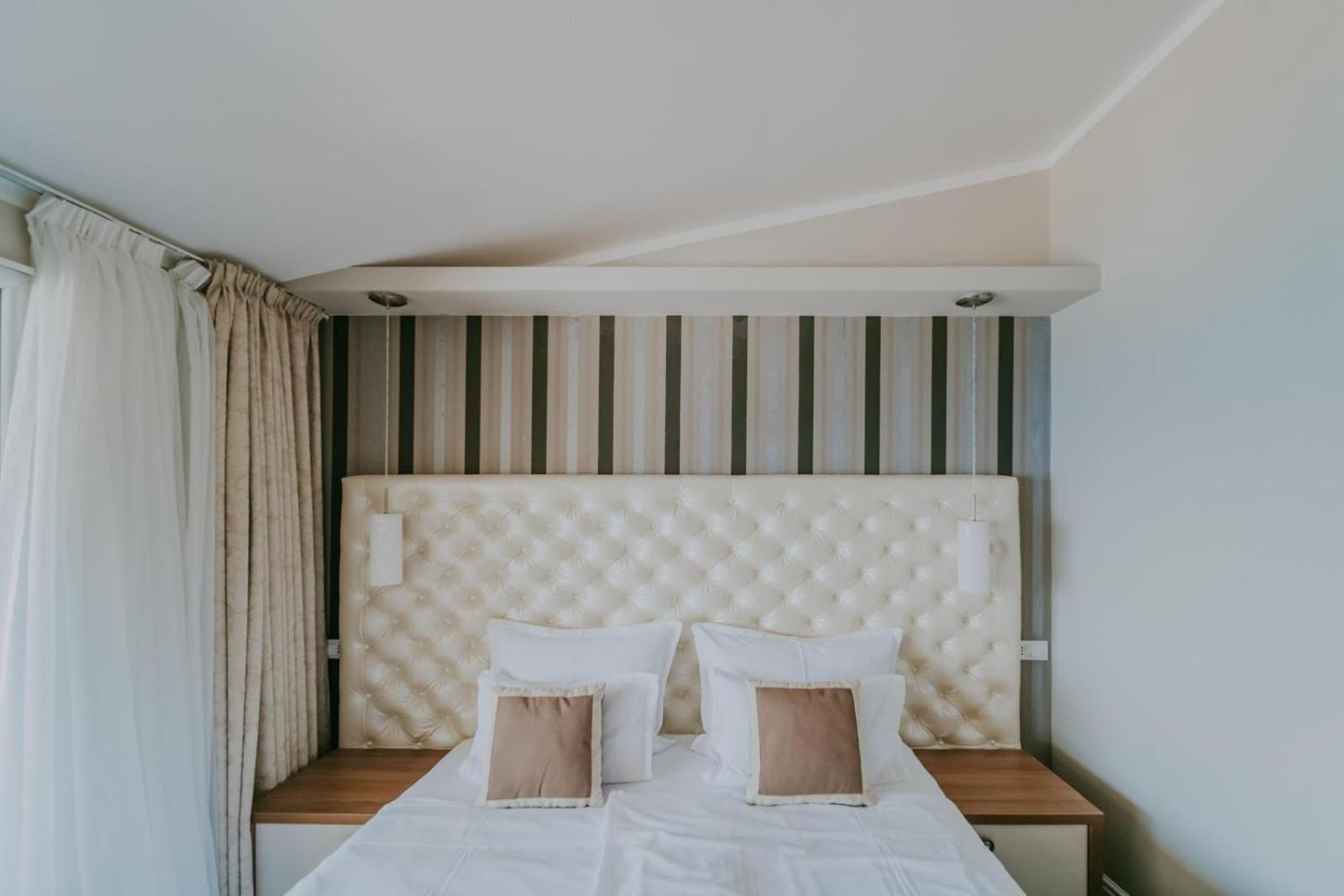 Bellevue Rooms Stara Baška Exteriör bild