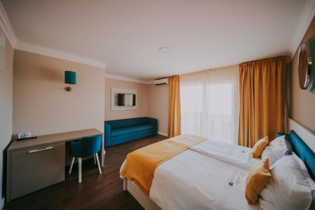 Bellevue Rooms Stara Baška Exteriör bild