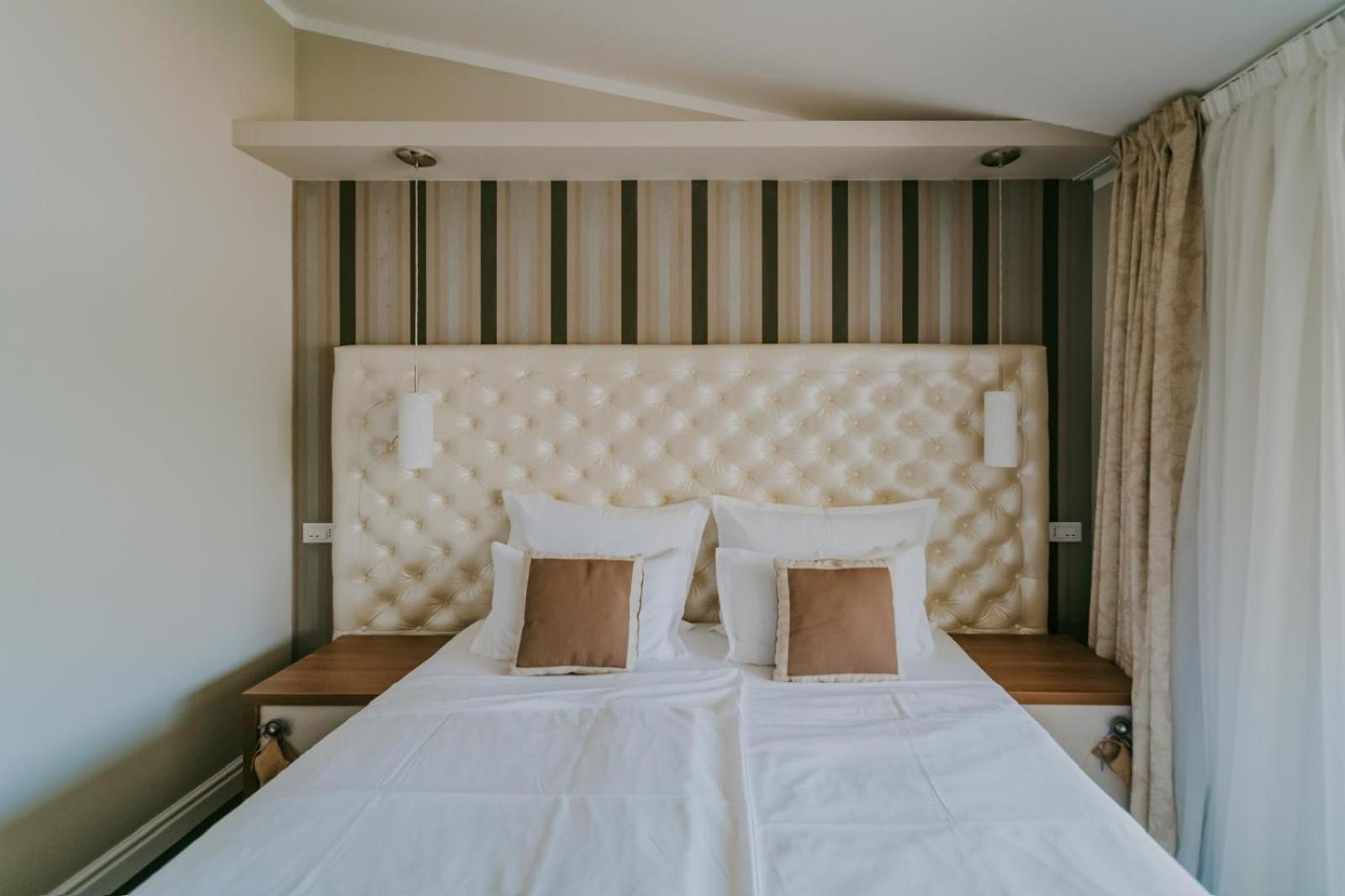 Bellevue Rooms Stara Baška Exteriör bild