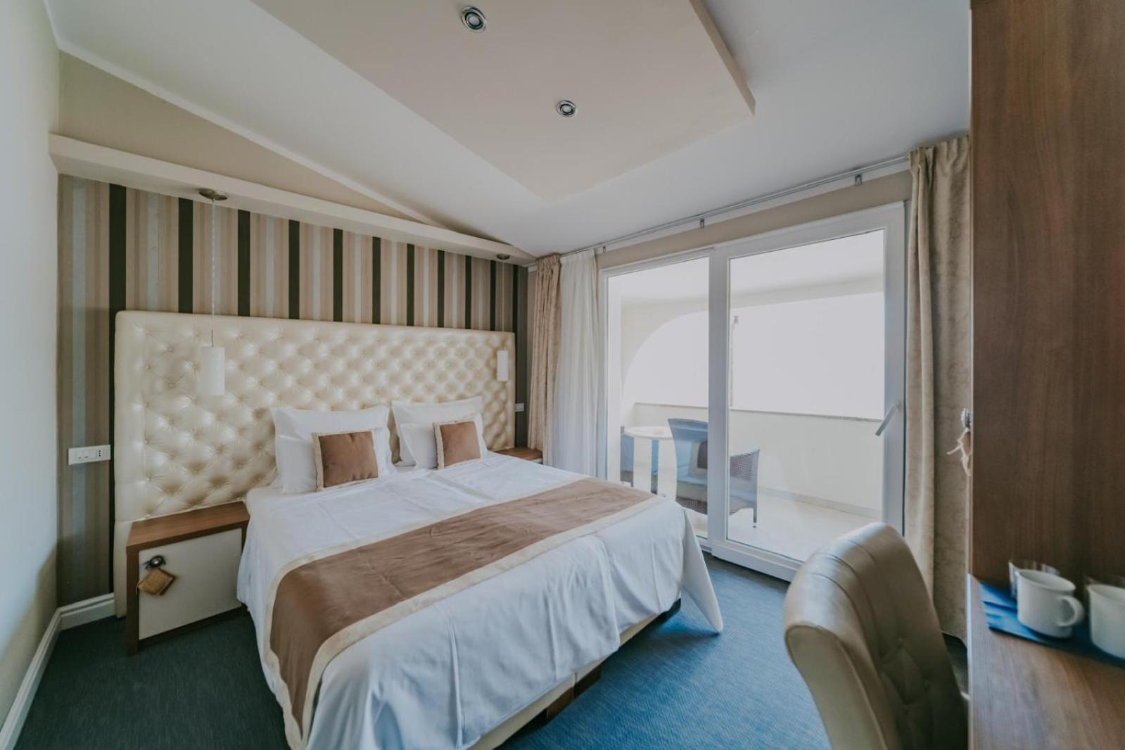 Bellevue Rooms Stara Baška Exteriör bild