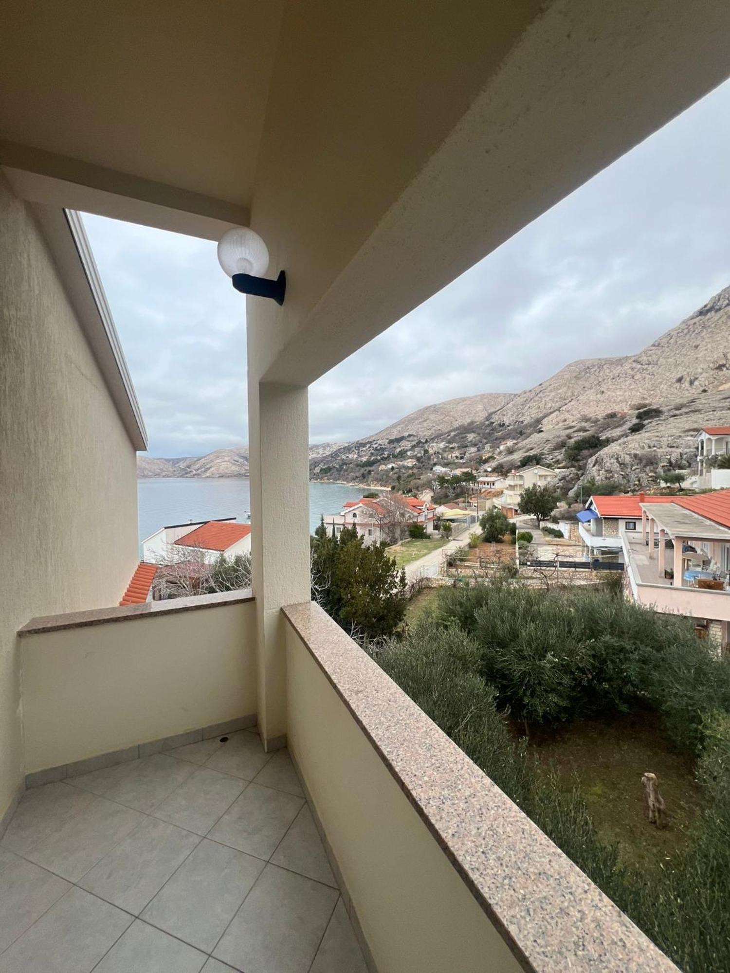Bellevue Rooms Stara Baška Exteriör bild